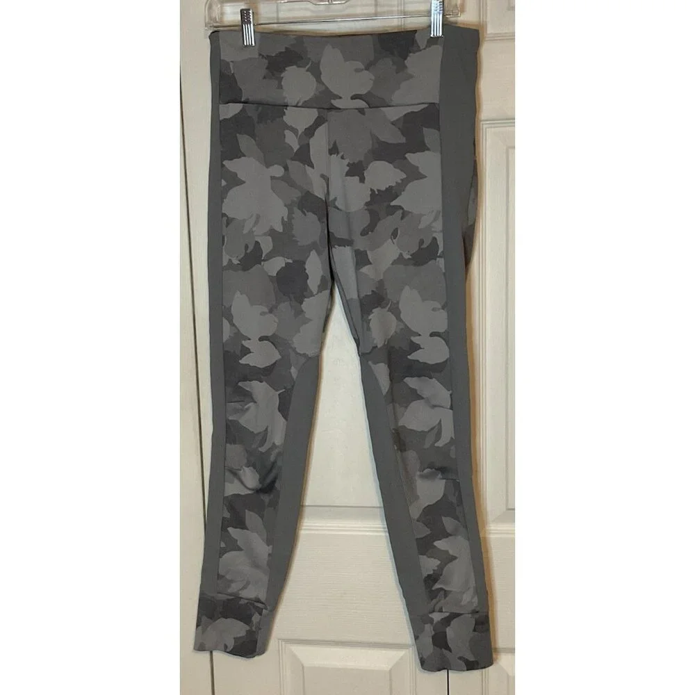 Athleta Pants Essex Camo Hybrid Tight‎ Leggings Gray Zip Pocket Medium